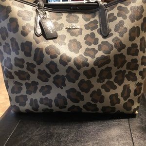 COACH Gray Ocelot City Tote